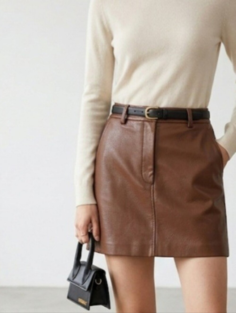 Aritzia Babaton Brown Butter Soft Vegan Leather Mini Skirt Size 4
